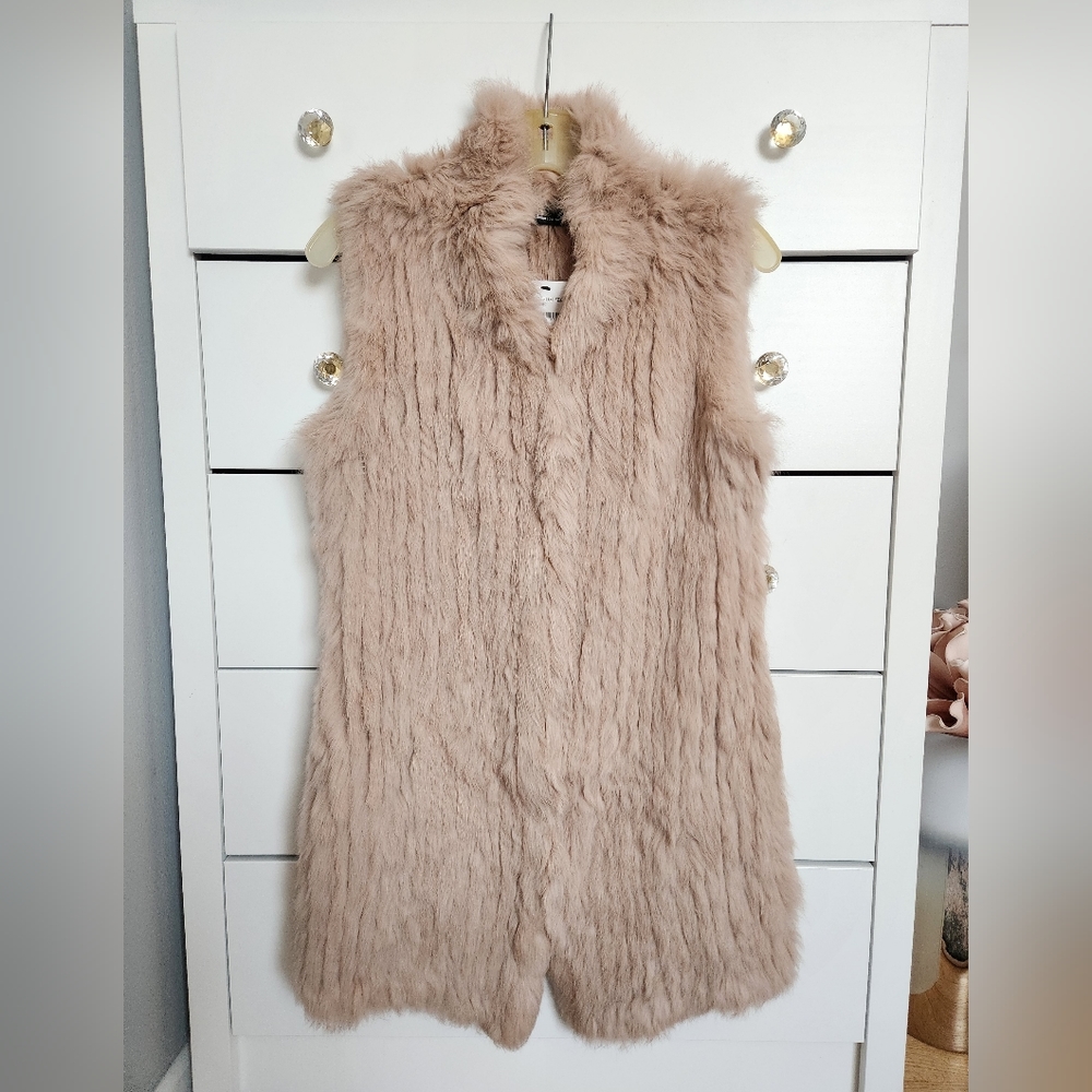 NWT Love Token Rabbit Fur Blush Vest Size S